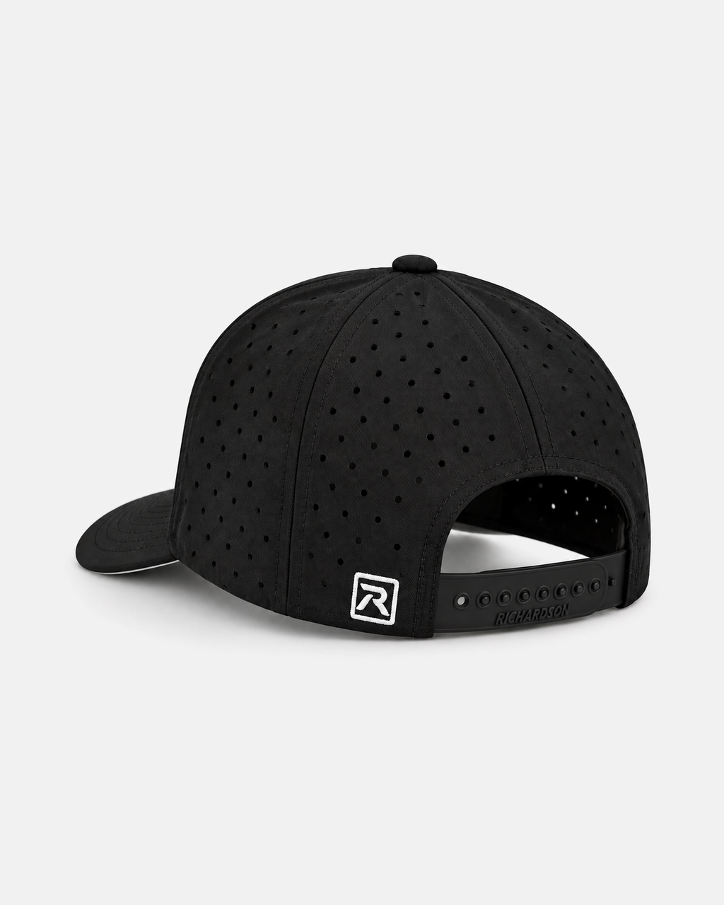 Black laser-perforated back panels and snapback of the 632 hat